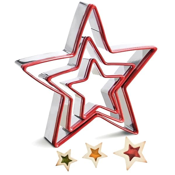 Set of star-shaped metal cookie cutters in three sizes