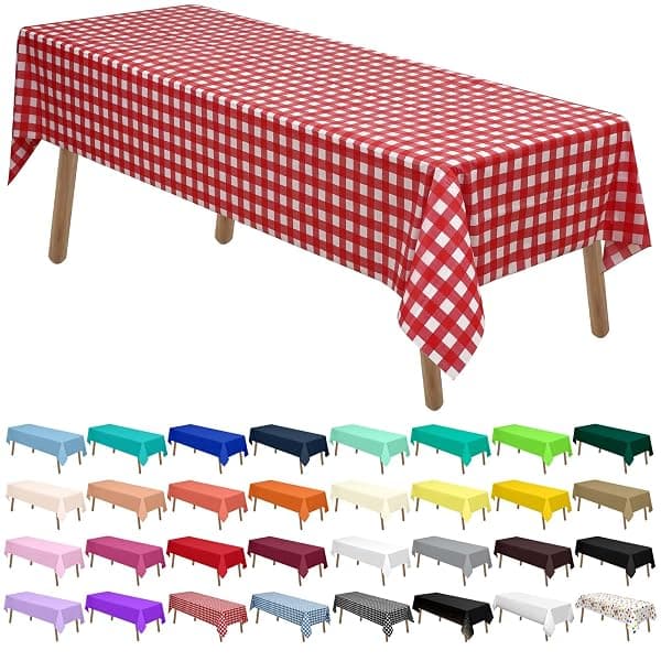 Red and white checkered tablecloth for kitchen party decoration